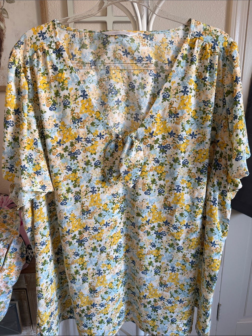 LC Lauren Conrad Yellow, Blue and Green Floral V-Neck Short Sleeve Top